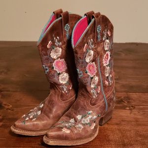 Girls Flower Embroidered Boots Size 2